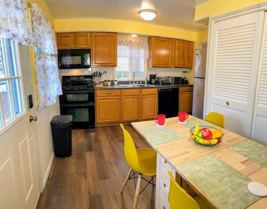 Ferienwohnung *King Bed/3Bds House Near Naval Base & 6Flags* Waukegan Exterior foto